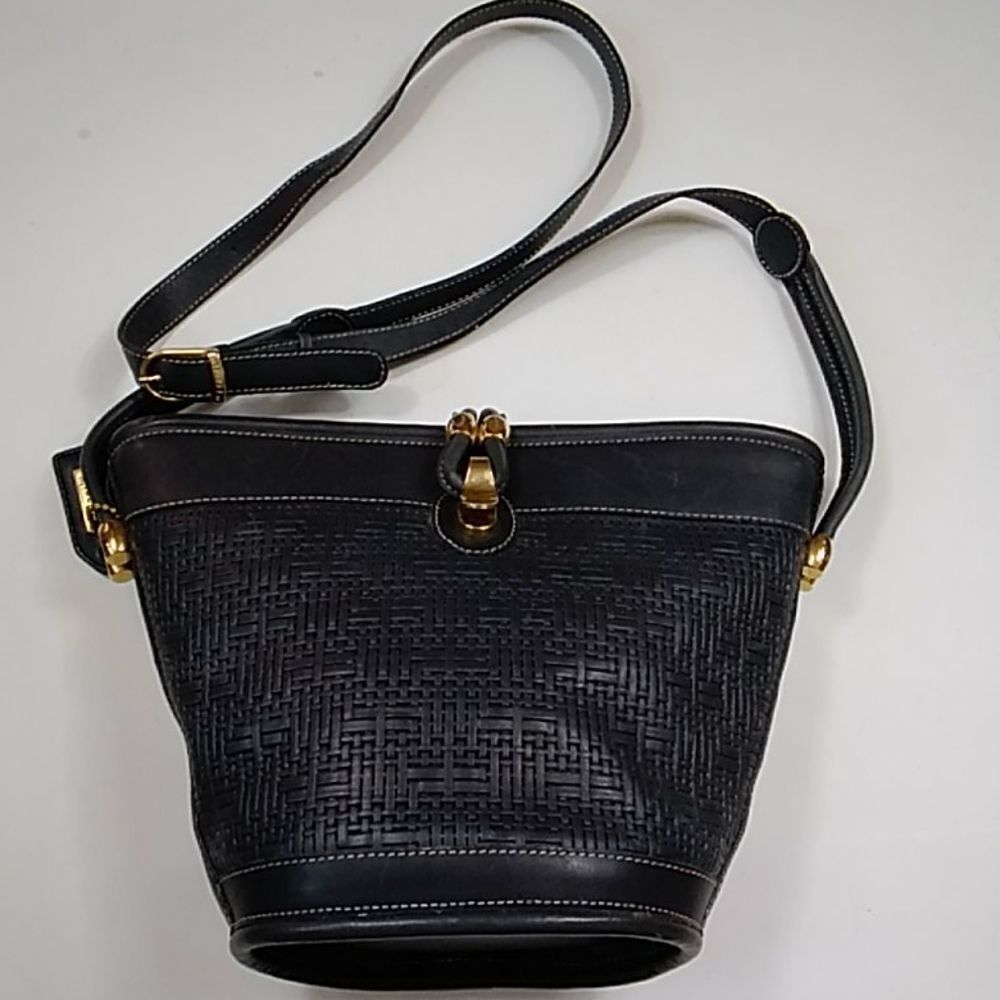 VTG, Rare I Santy Made In Italy 002 F3436 Leather 💯 Original Women Crossbody Bag